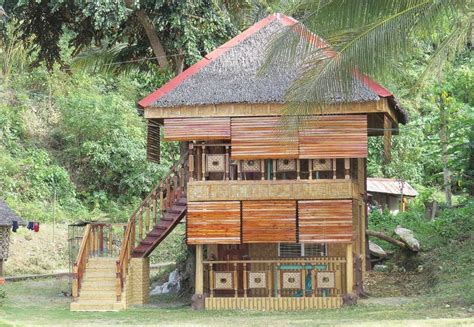 LAARNIANS' SCANDAL SA BAHAY KUBO .